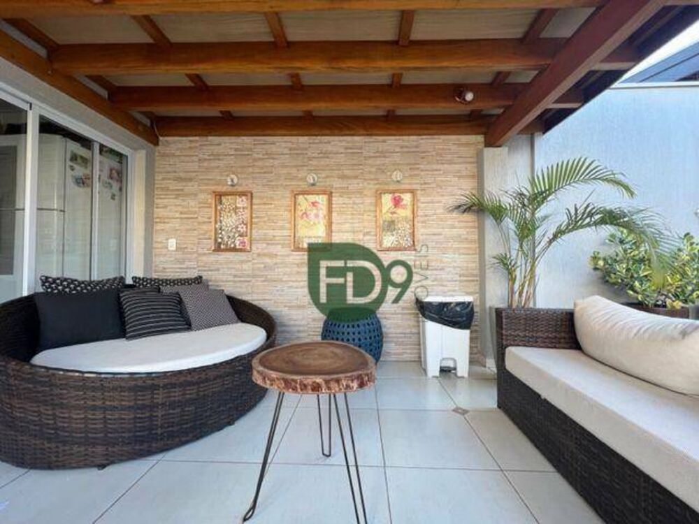 Casa, 3 quartos, 202 m² - Foto 3