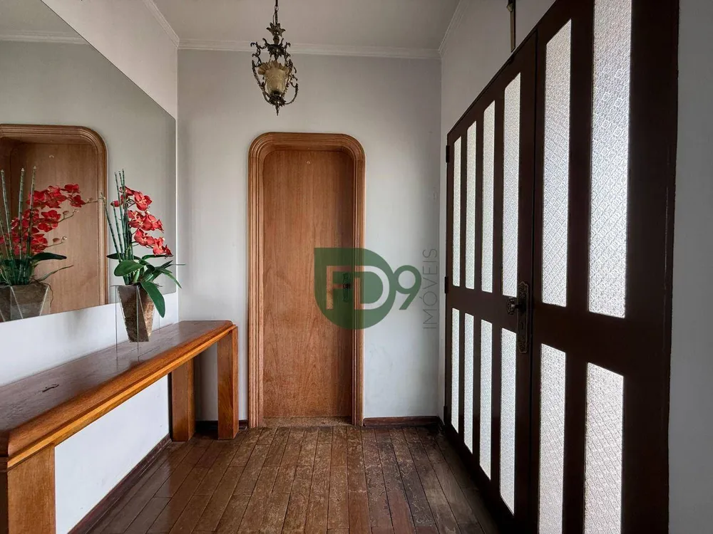 Casa, 3 quartos, 332 m² - Foto 1
