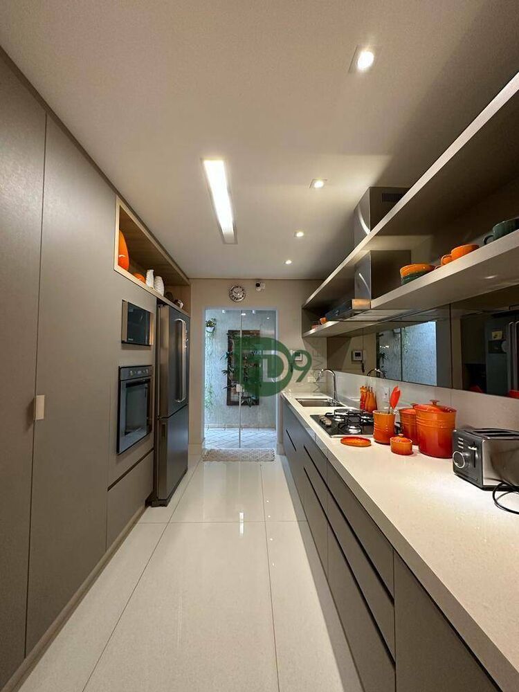 Casa, 3 quartos, 230 m² - Foto 4