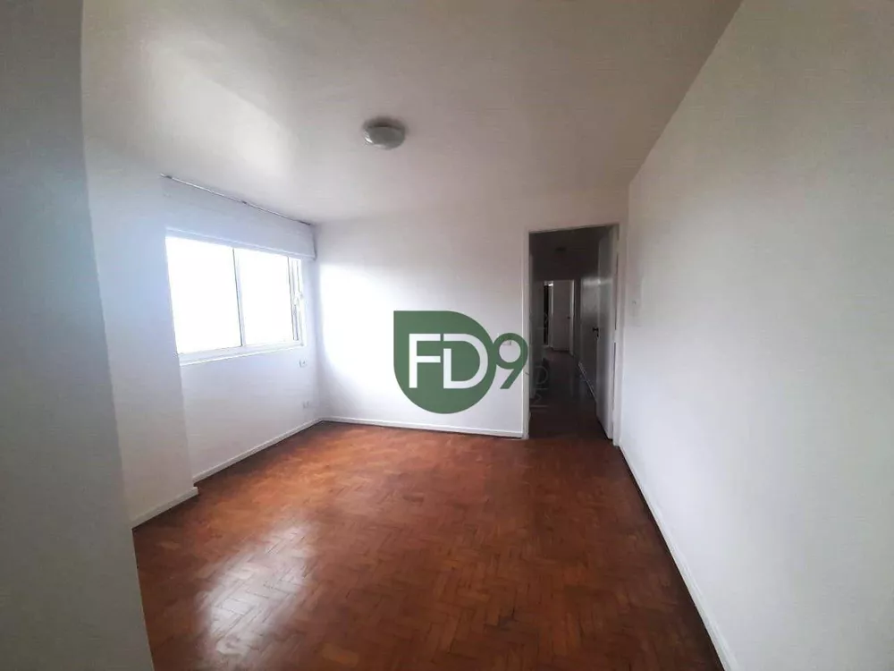 Apartamento à venda com 3 quartos, 180m² - Foto 1