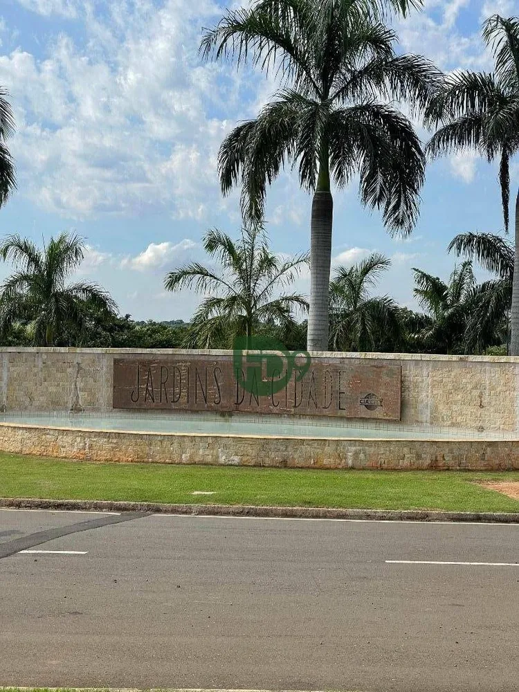 Loteamento e Condomínio, 1000 m² - Foto 1