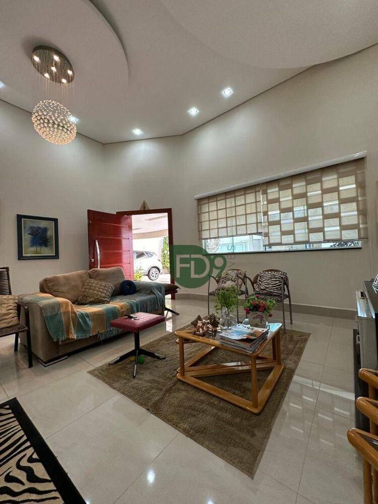 Casa, 3 quartos, 209 m² - Foto 4