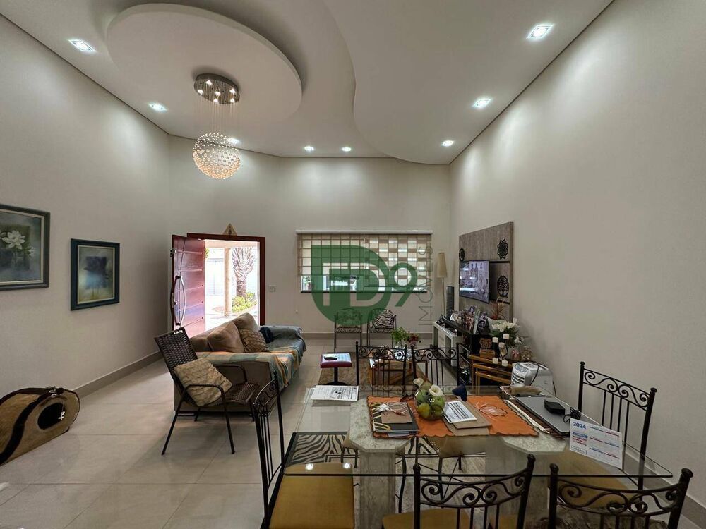 Casa, 3 quartos, 209 m² - Foto 3