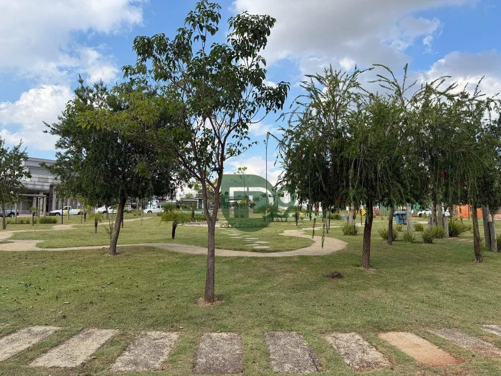 Loteamento e Condomínio, 451 m² - Foto 1