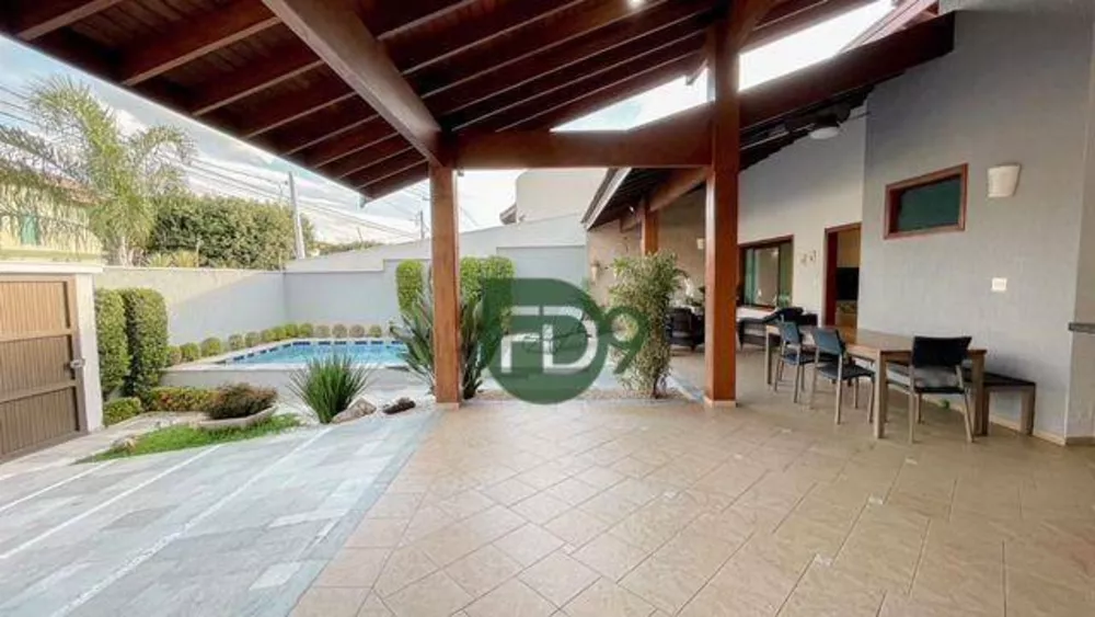 Casa à venda com 3 quartos, 250M2 - Foto 4