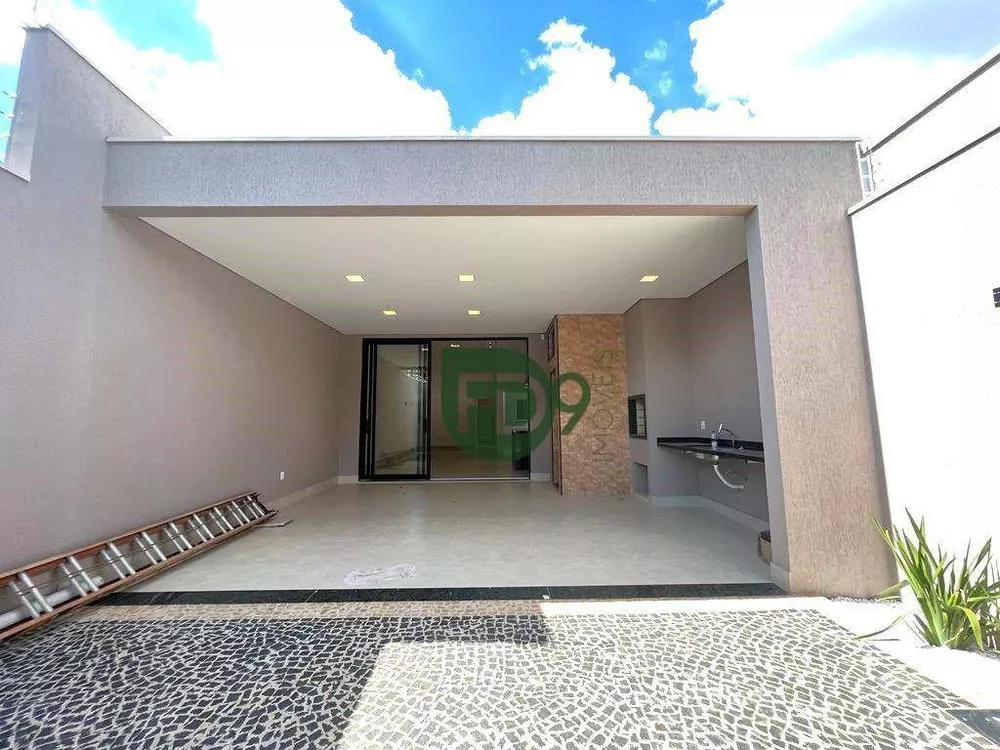 Casa à venda com 3 quartos, 143m² - Foto 4