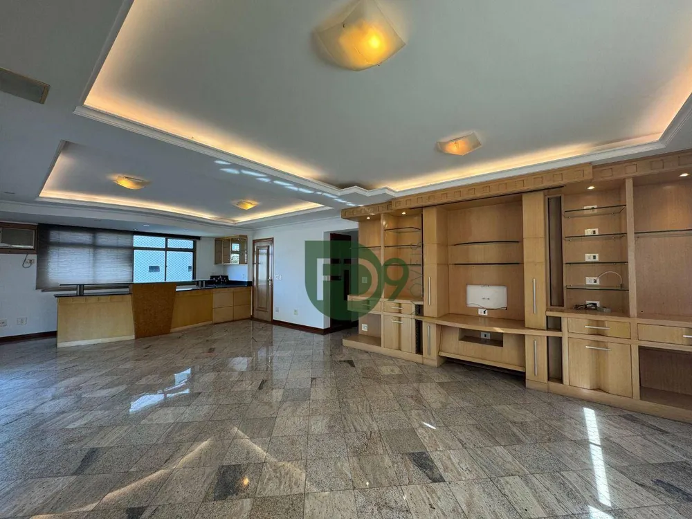 Apartamento, 3 quartos, 250 m² - Foto 2
