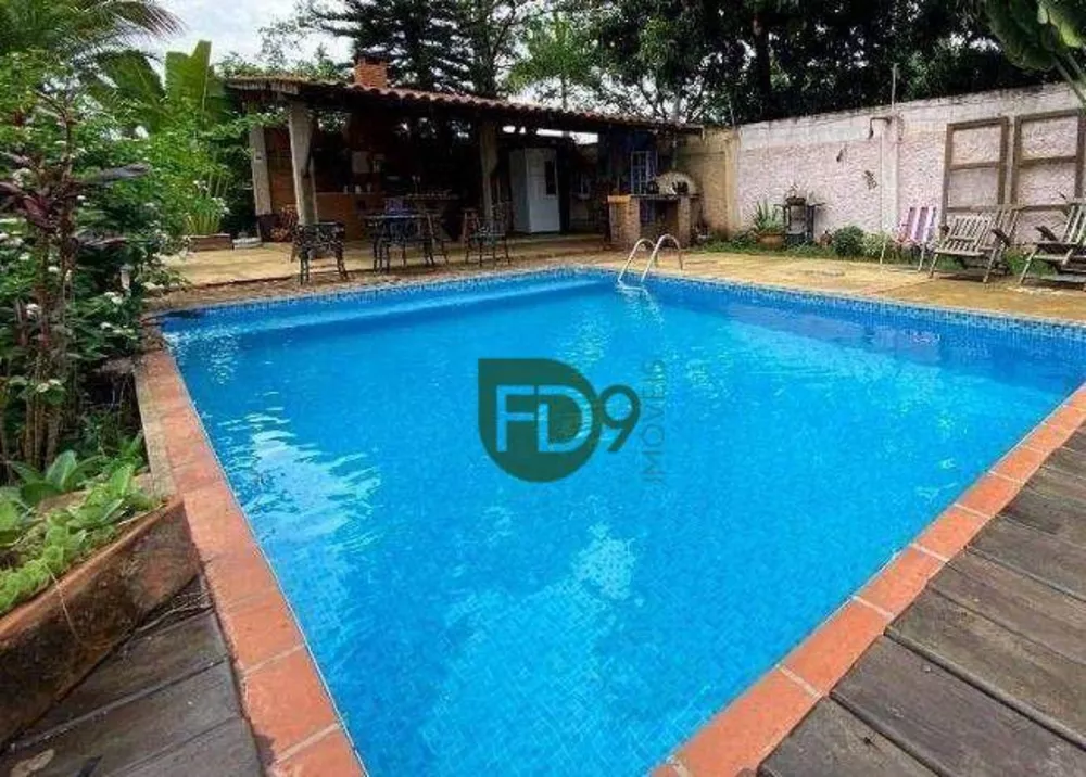 Chácara à venda com 3 quartos, 500m² - Foto 2