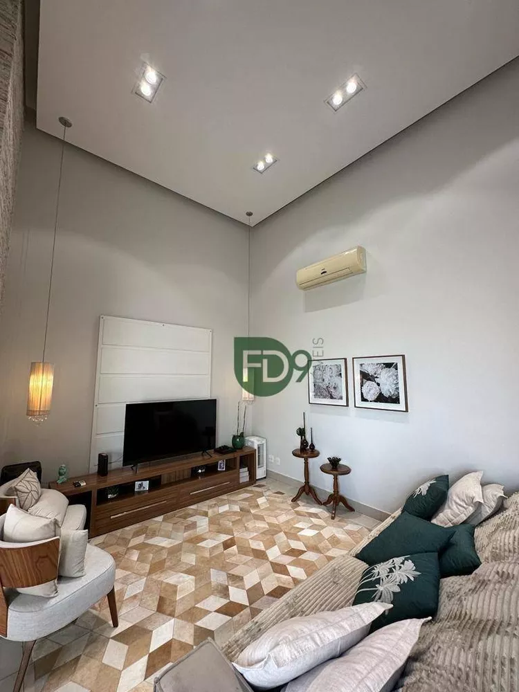 Casa de Condomínio à venda com 3 quartos, 230m² - Foto 1