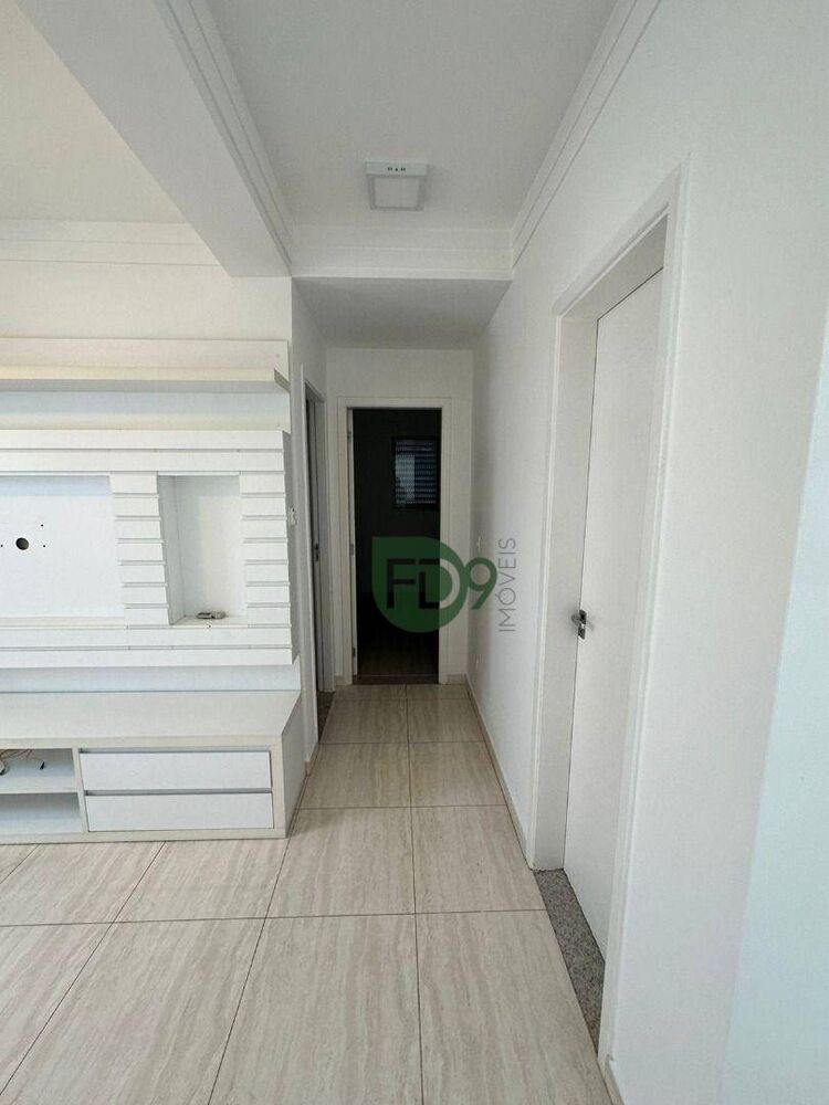 Apartamento à venda com 2 quartos, 67m² - Foto 6