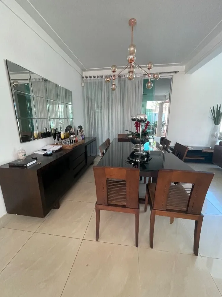 Casa, 4 quartos, 358 m² - Foto 1