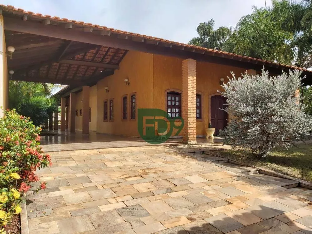 Casa, 4 quartos, 422 m² - Foto 1