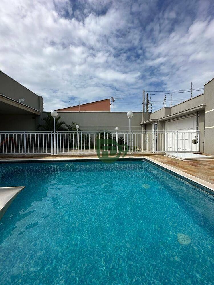Casa à venda com 1 quarto, 152m² - Foto 2