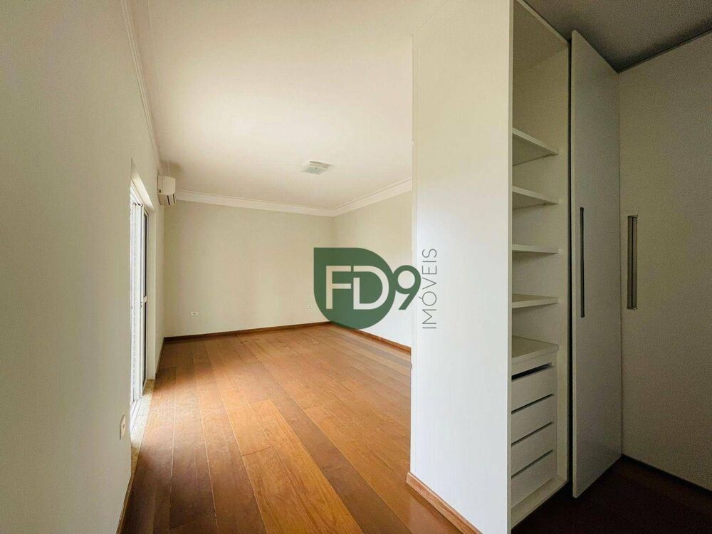 Casa, 3 quartos, 257 m² - Foto 4