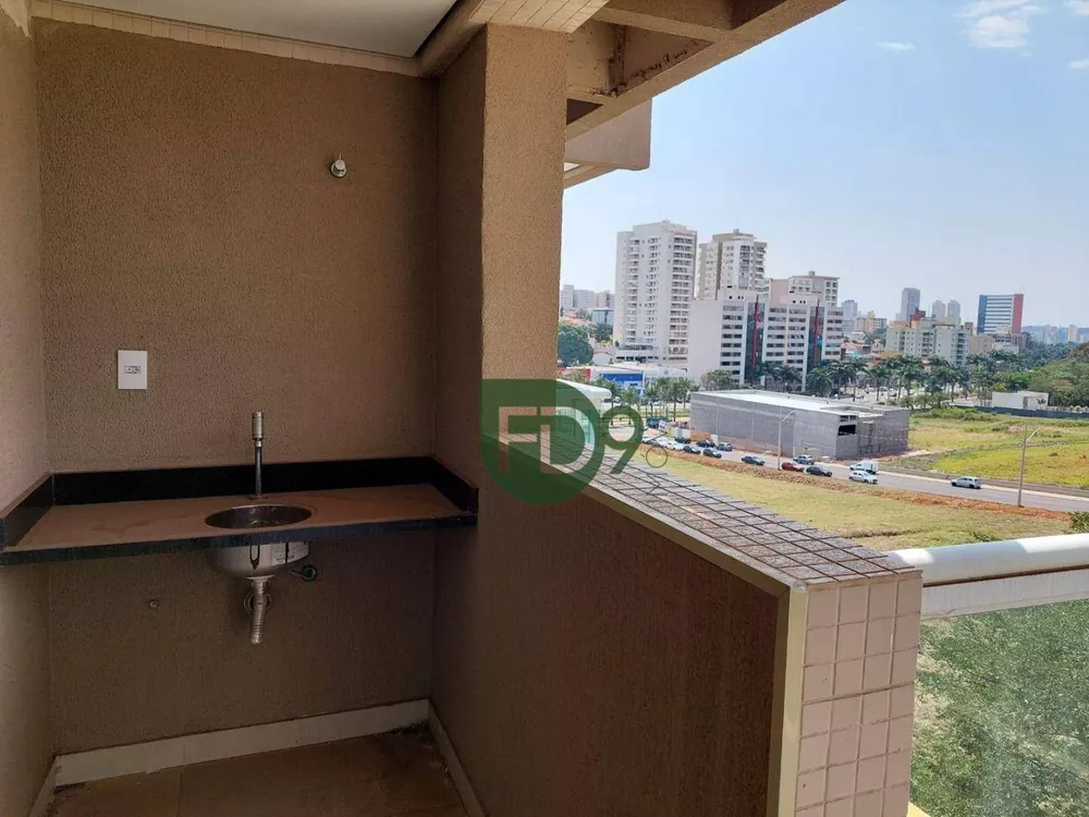 Apartamento à venda com 3 quartos, 128m² - Foto 2