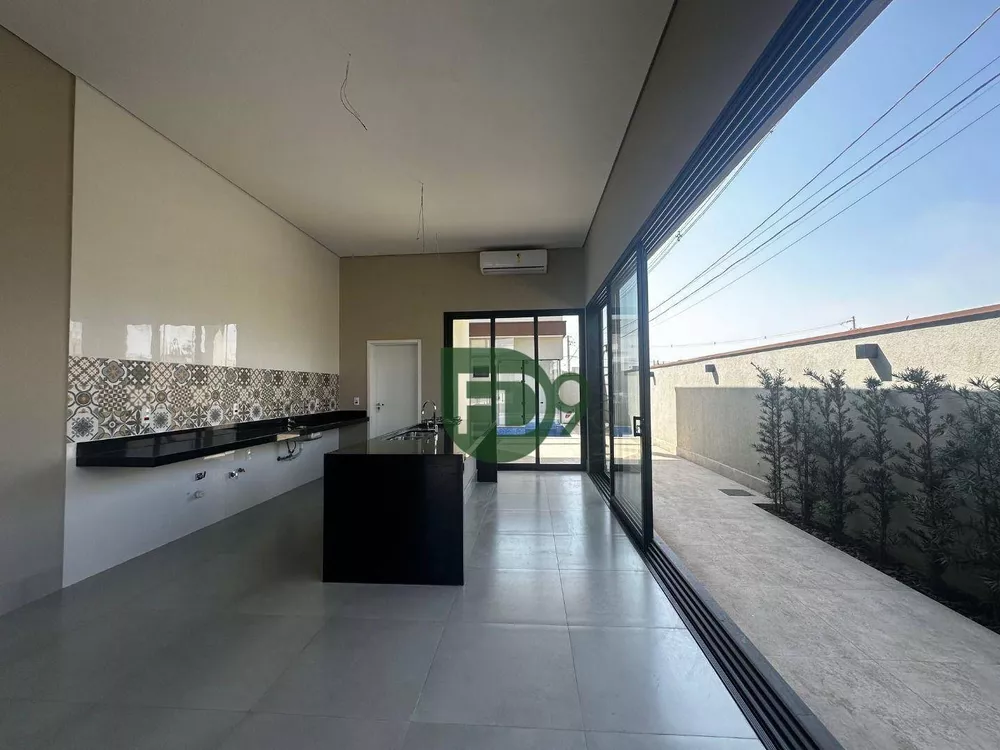 Casa de Condomínio à venda com 4 quartos, 185m² - Foto 4