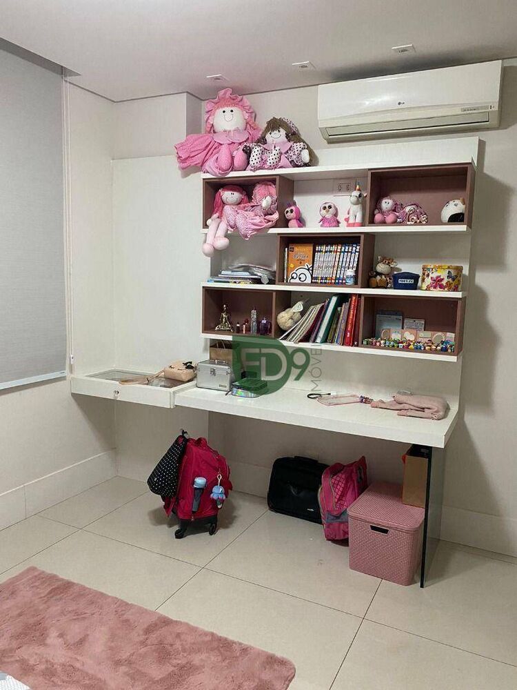 Apartamento, 3 quartos, 278 m² - Foto 1