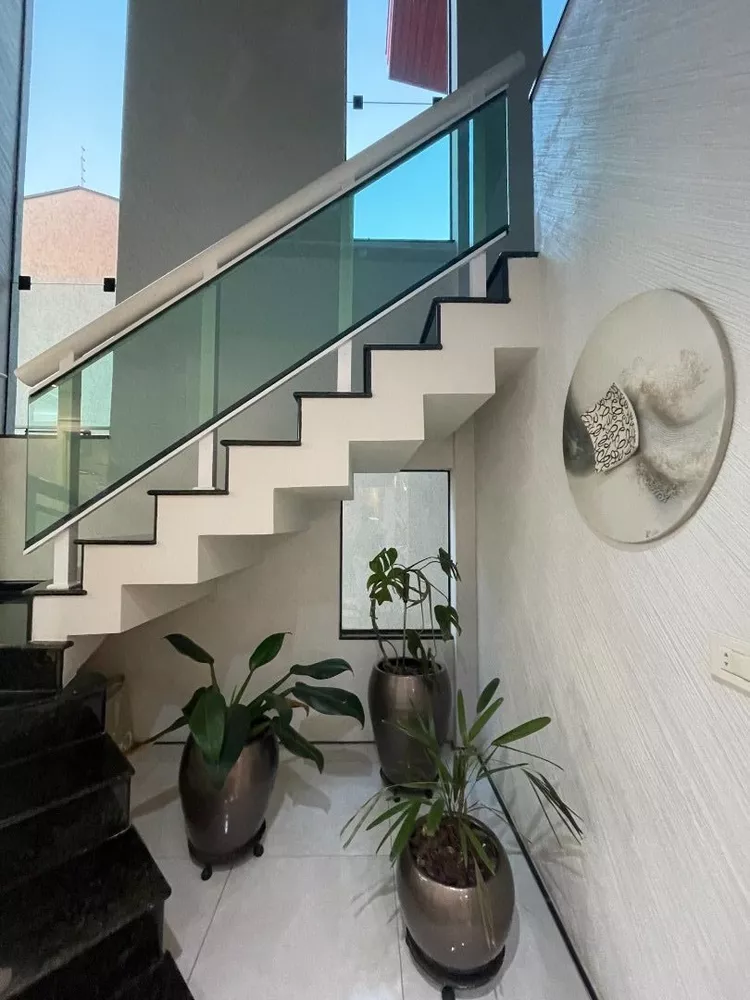 Casa, 3 quartos, 289 m² - Foto 2