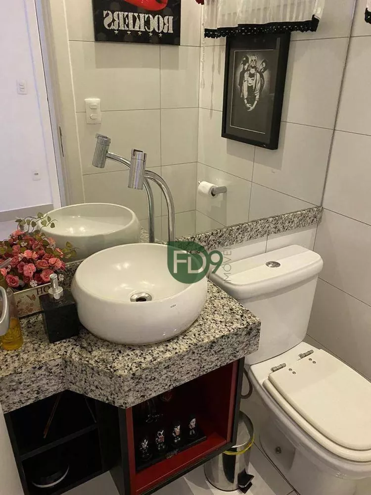 Apartamento à venda com 2 quartos, 66m² - Foto 7