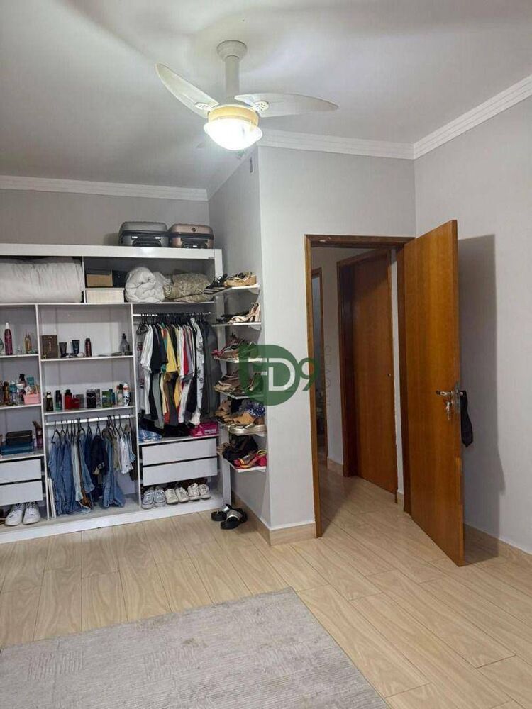 Casa, 3 quartos, 207 m² - Foto 4