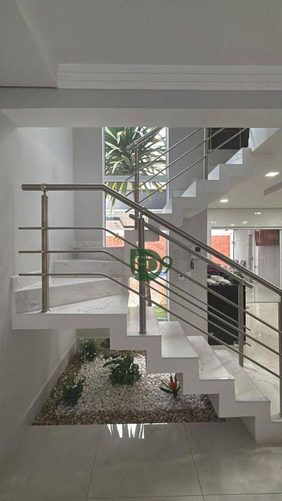 Casa, 3 quartos, 207 m² - Foto 3