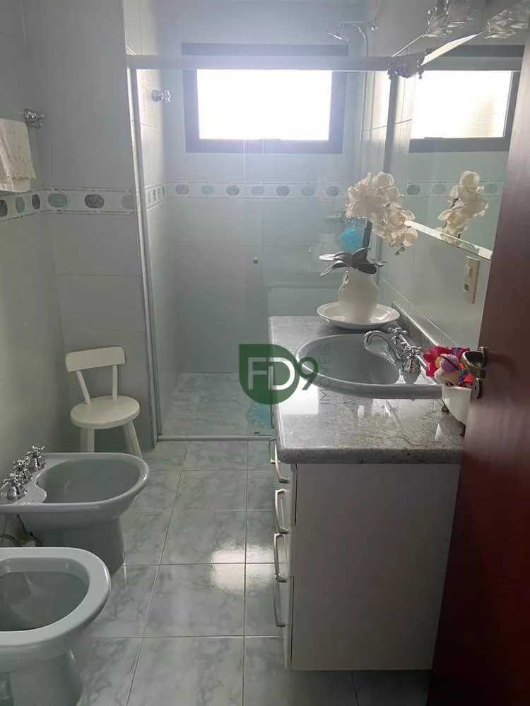 Apartamento, 3 quartos, 209 m² - Foto 11