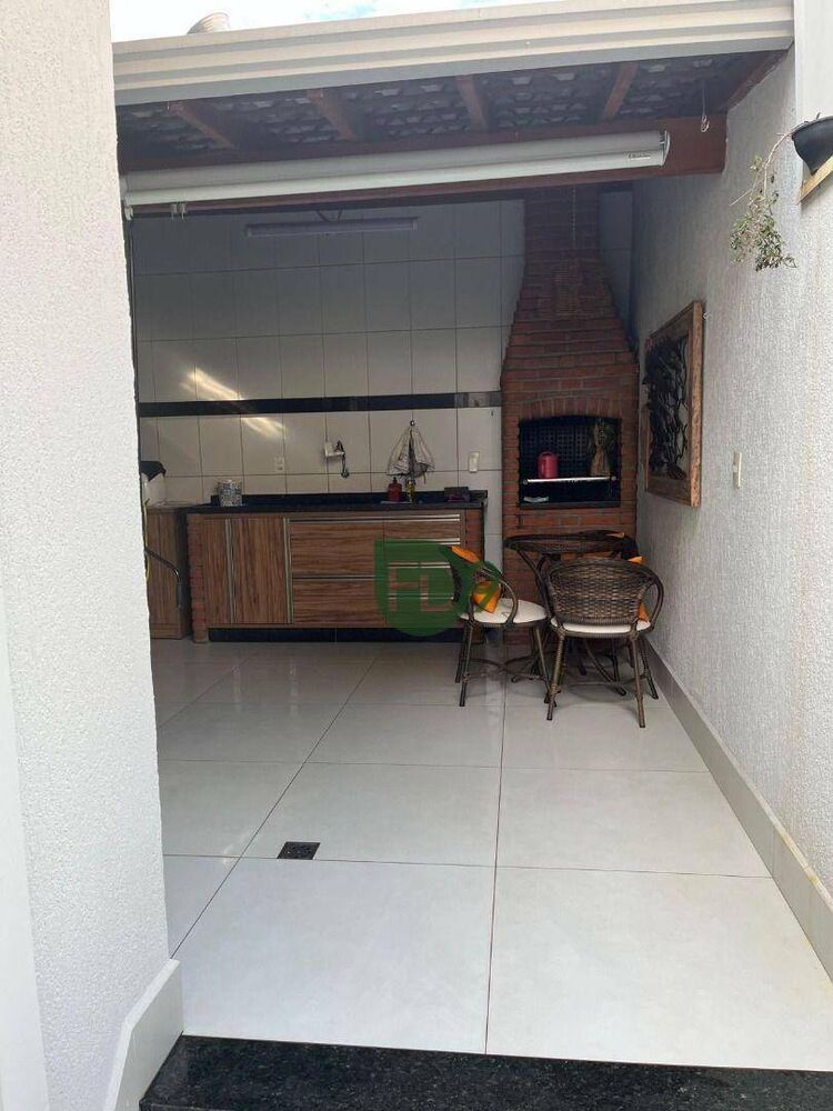 Casa, 3 quartos, 130 m² - Foto 3