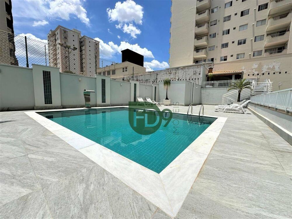 Apartamento à venda com 3 quartos, 156m² - Foto 2