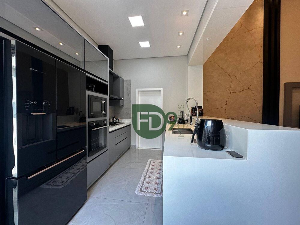 Casa, 3 quartos, 205 m² - Foto 5