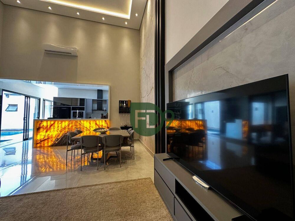 Casa, 3 quartos, 205 m² - Foto 2