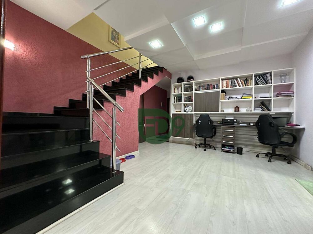 Casa, 2 quartos, 180 m² - Foto 1