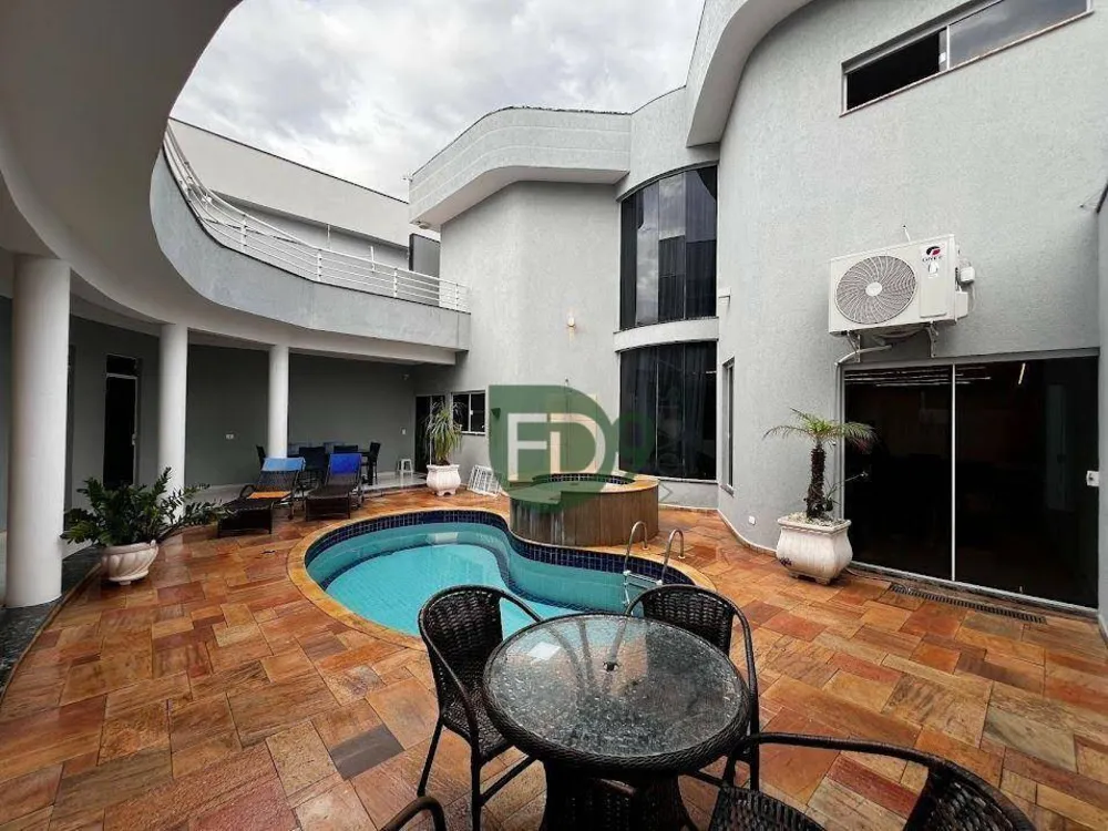 Casa, 3 quartos, 320 m² - Foto 2