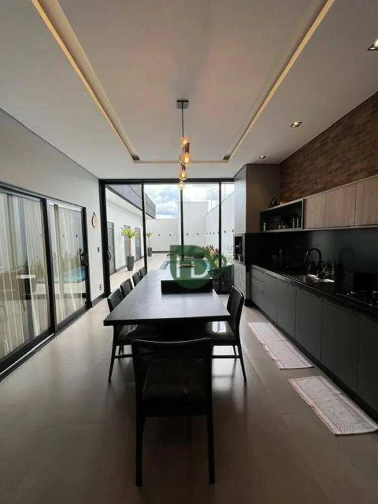 Casa, 3 quartos, 200 m² - Foto 1
