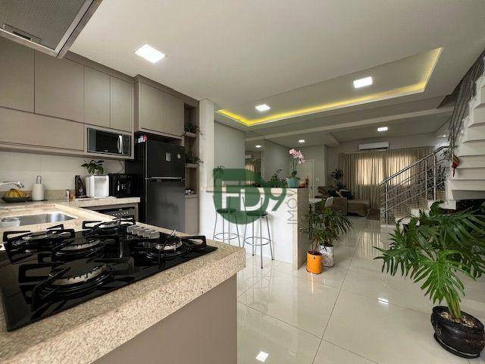 Casa, 3 quartos, 185 m² - Foto 1
