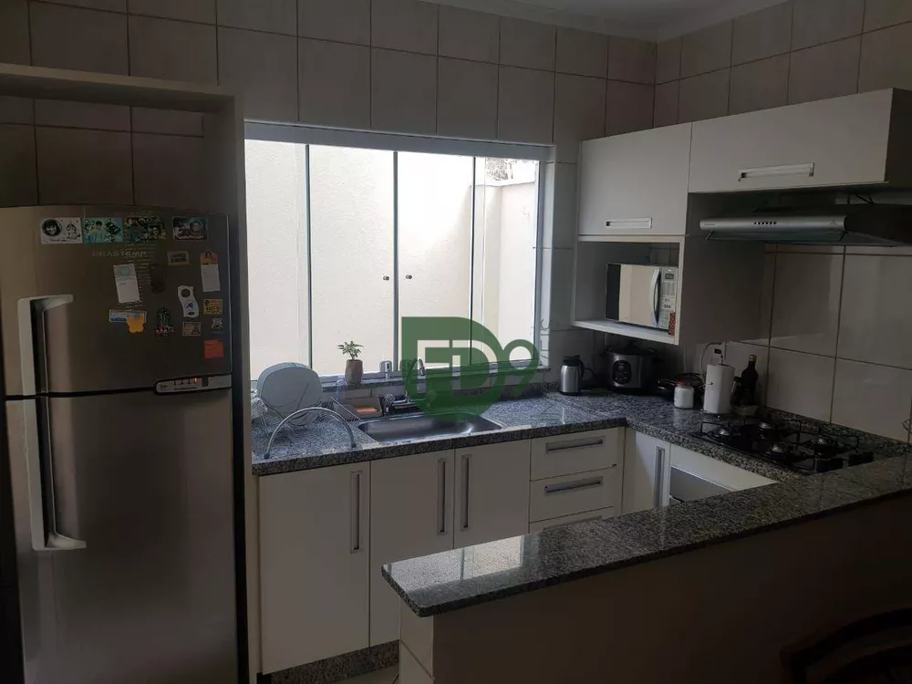 Casa de Condomínio à venda com 3 quartos, 85m² - Foto 4