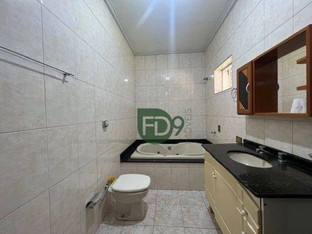 Casa, 3 quartos, 200 m² - Foto 15