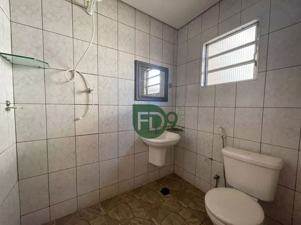 Casa à venda com 3 quartos, 150m² - Foto 3