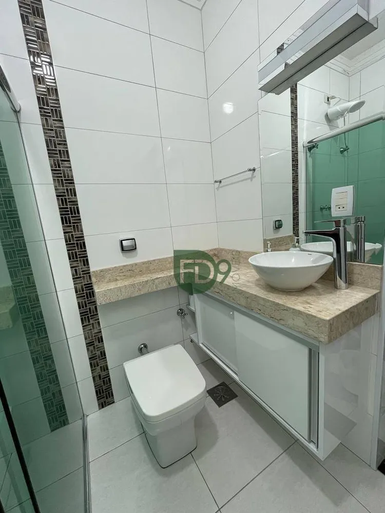 Casa, 3 quartos, 204 m² - Foto 2