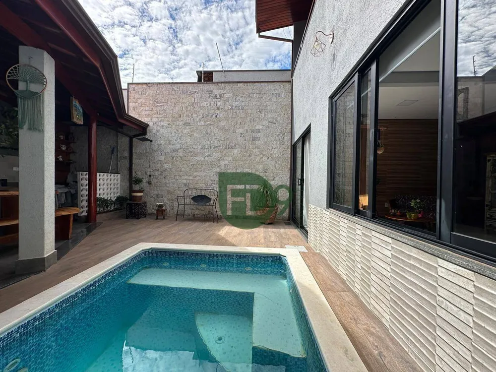 Casa, 3 quartos, 182 m² - Foto 3