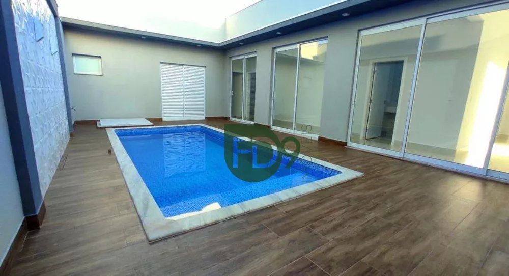 Casa à venda com 3 quartos, 300M2 - Foto 1