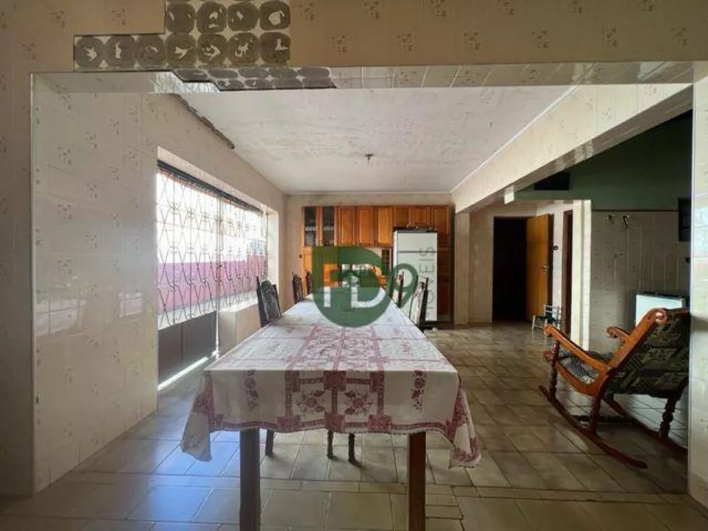 Casa, 3 quartos, 196 m² - Foto 12