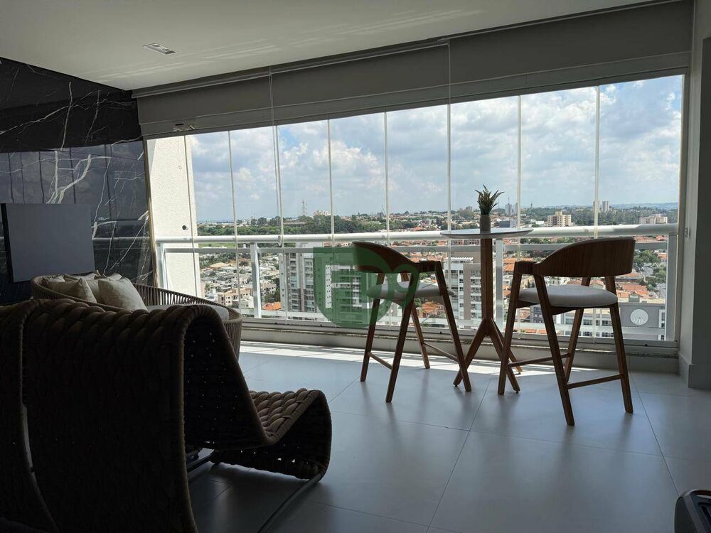 Apartamento à venda com 3 quartos, 175m² - Foto 1