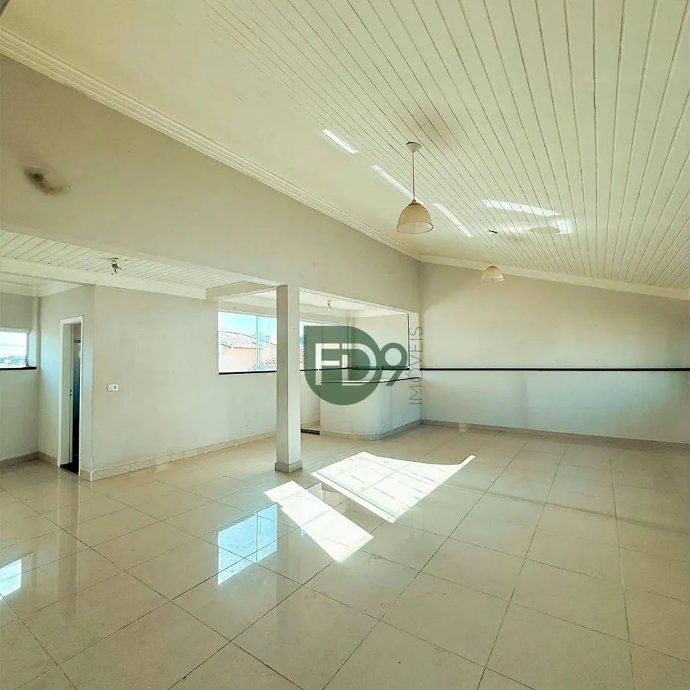 Casa, 3 quartos, 361 m² - Foto 1
