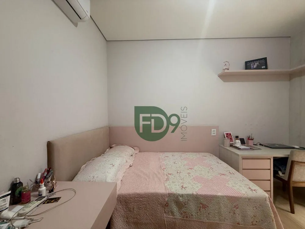 Casa, 3 quartos, 225 m² - Foto 4