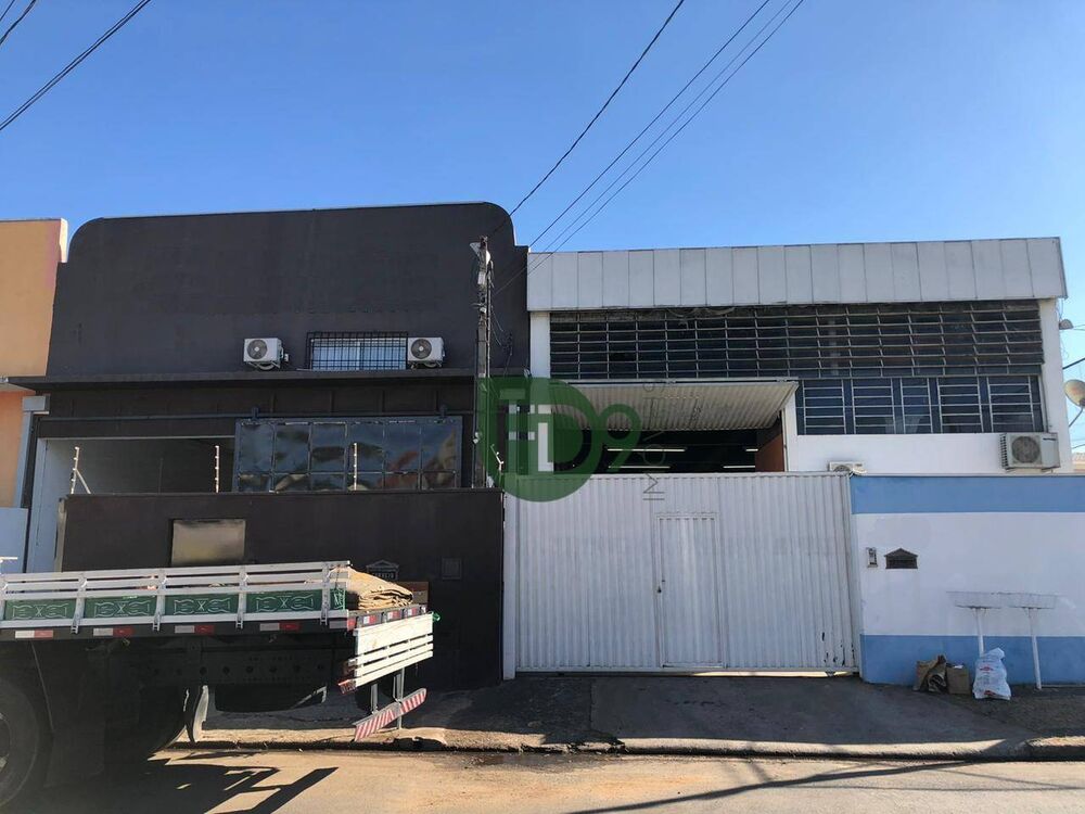Loja-Salão, 600 m² - Foto 1