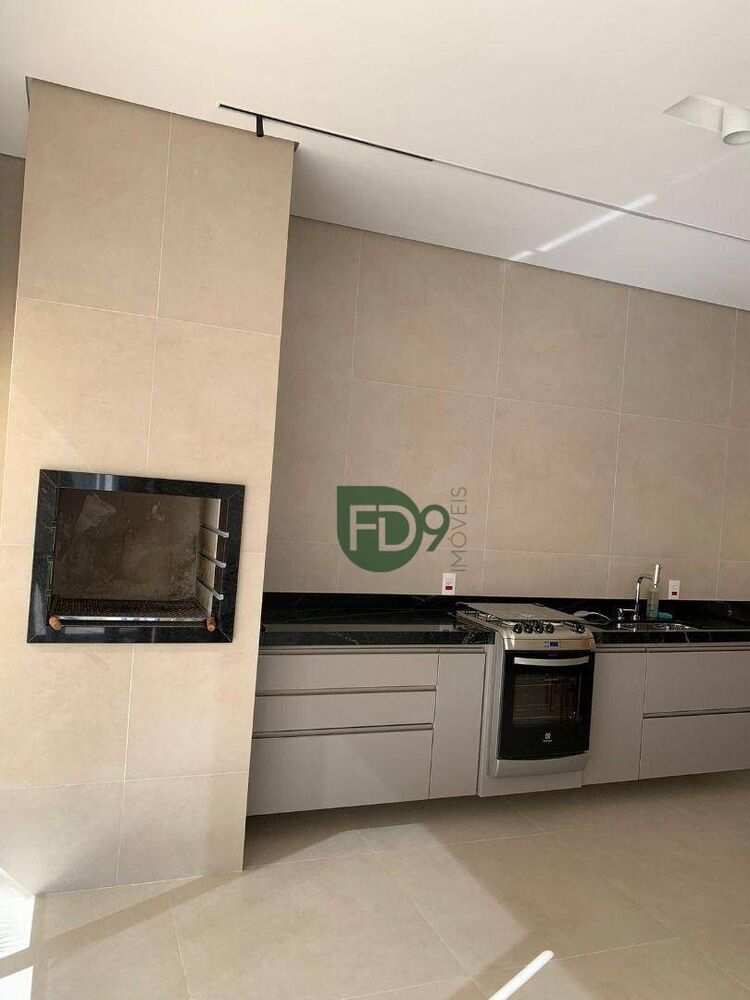 Casa, 3 quartos, 214 m² - Foto 4