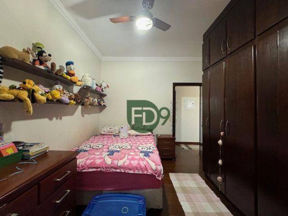 Casa, 5 quartos, 340 m² - Foto 4