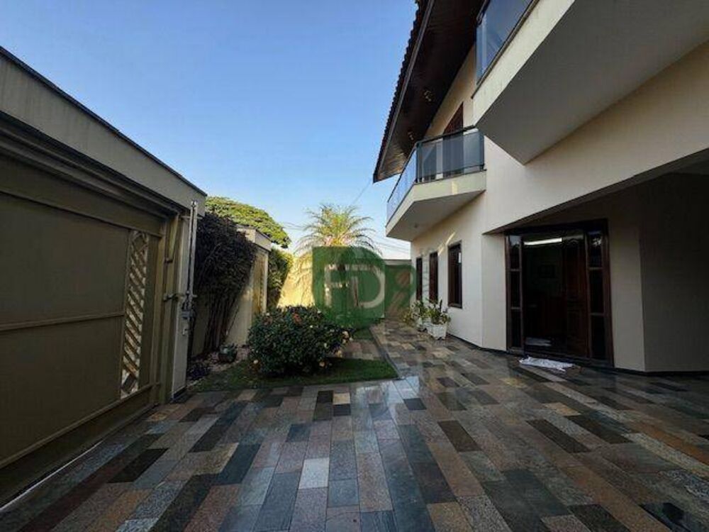 Casa, 5 quartos, 340 m² - Foto 3