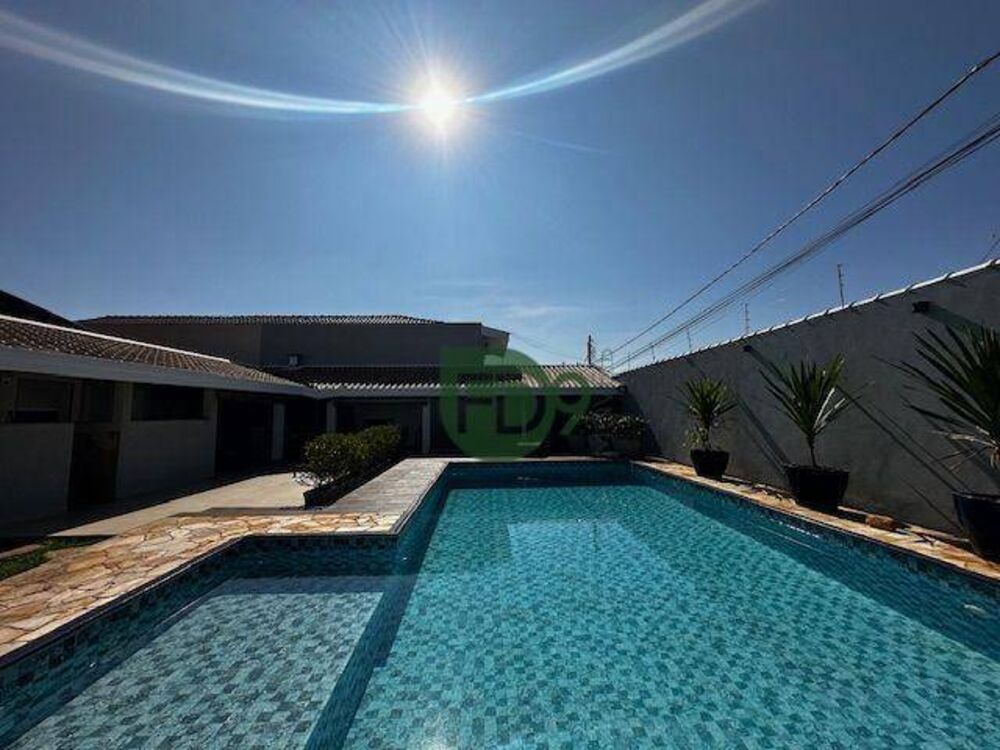 Casa, 4 quartos, 330 m² - Foto 4