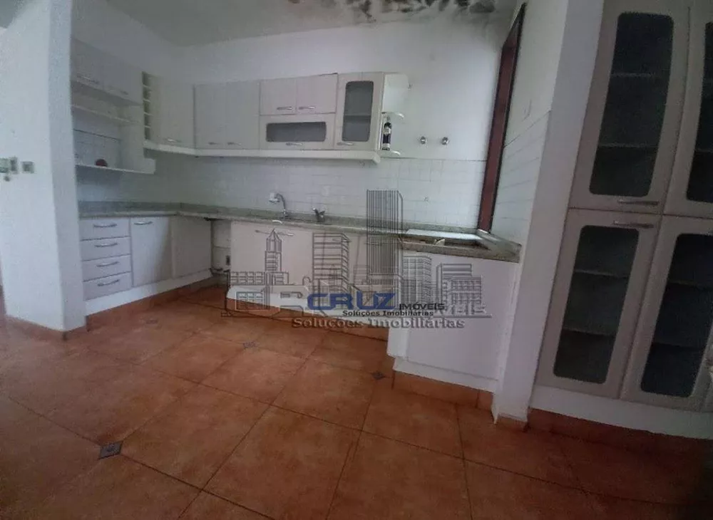 Casa à venda com 3 quartos, 402m² - Foto 11